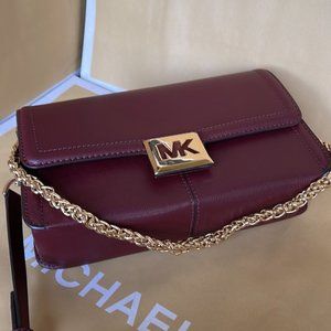 Michael Kors Fuschia Leather Shoulder Chain Purse $75.00 for Sale in  Summerville, SC - OfferUp